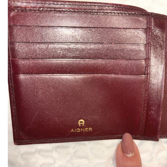 Agnier Burgundy Bifold Leather Wallet - Picture 4 of 6